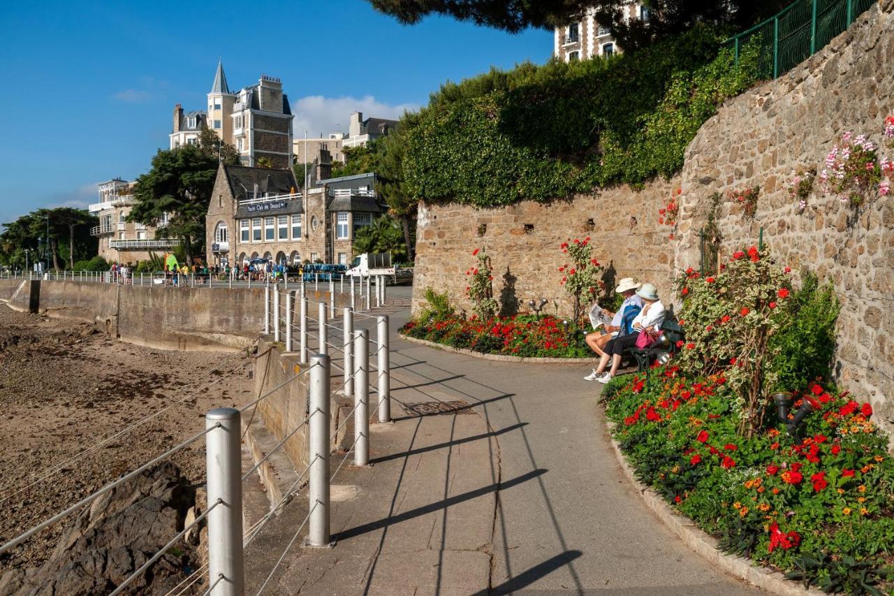 Clos De La Fontaine Dinard Exterior foto